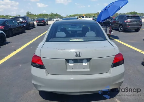 2010 Honda Accord 2.4 Lx из США, поврежденный, VIN 1HGCP2F32AA070330